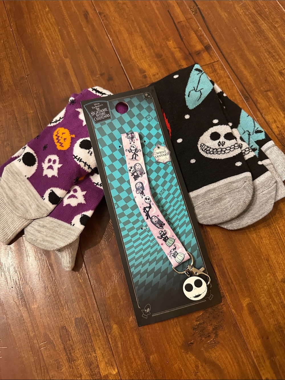 Disney Nightmare Before Christmas Jack Skellington Socks & Wrist Lanyard Set NEW